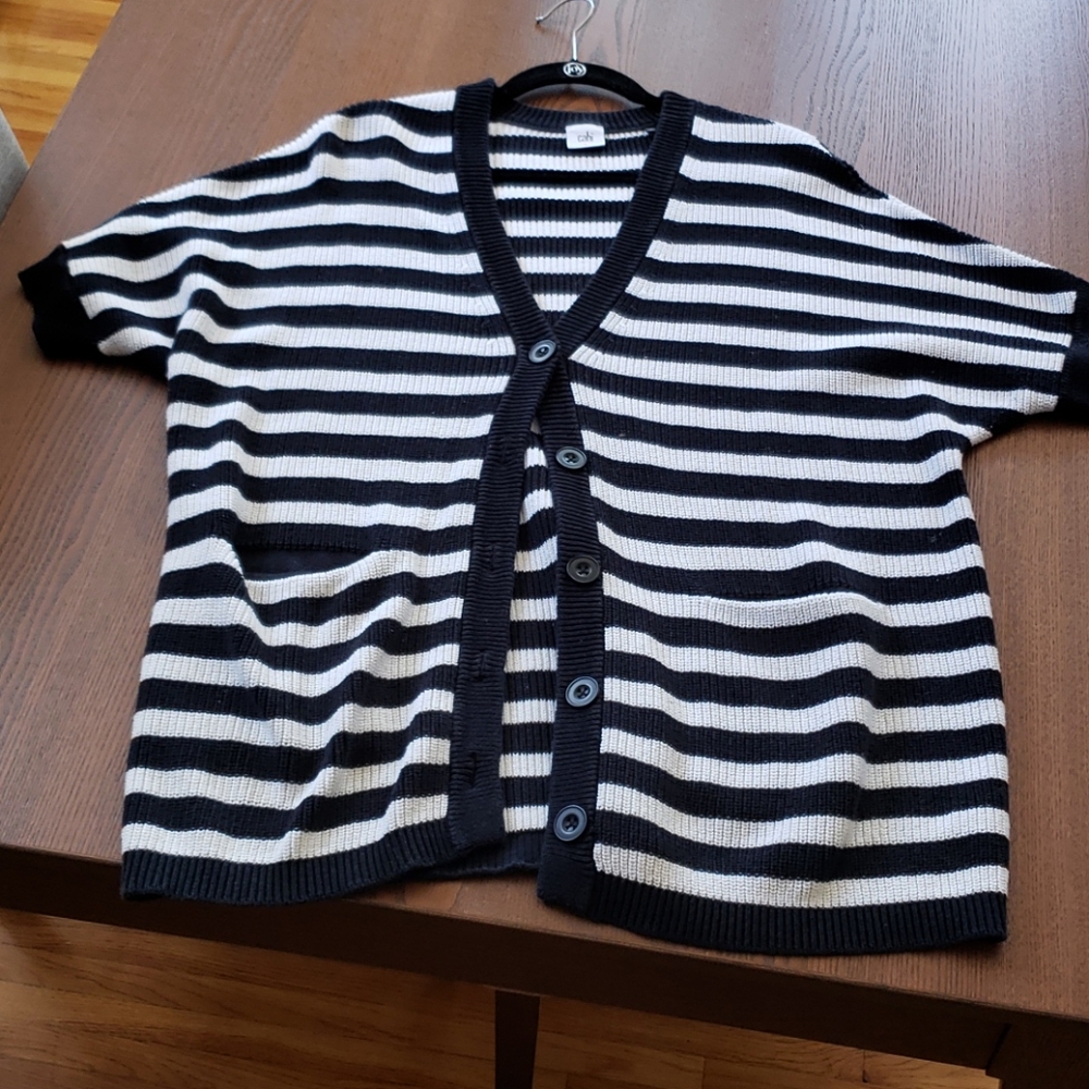 Cabi short sleeve sweater